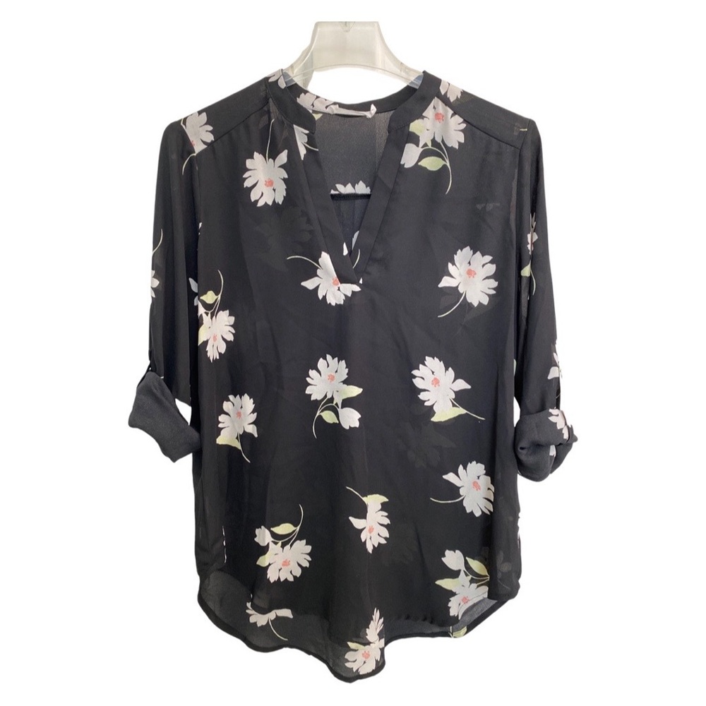 Lush Warren Floral Split Neck Blouse Size Medium